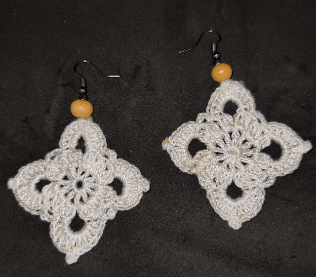 Boucles d'oreilles losange blanc