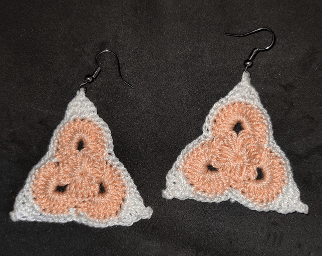 Boucles d'oreilles au crochet triangle