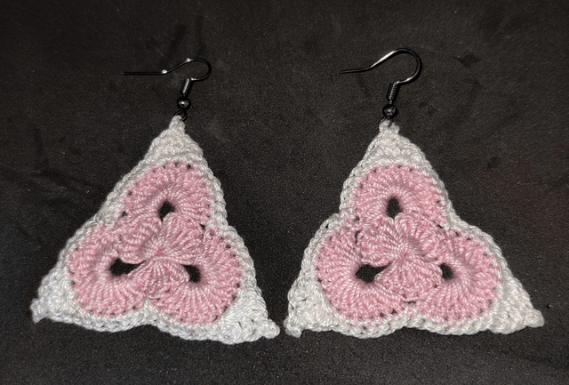 Boucles d'oreilles au crochet triangle